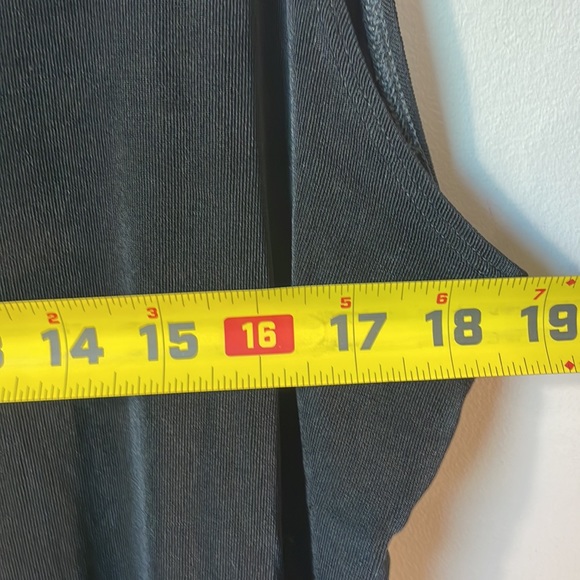 Chico's Travelers Sleeveless Tank Top size XL based on measurements. - Picture 6 of 7